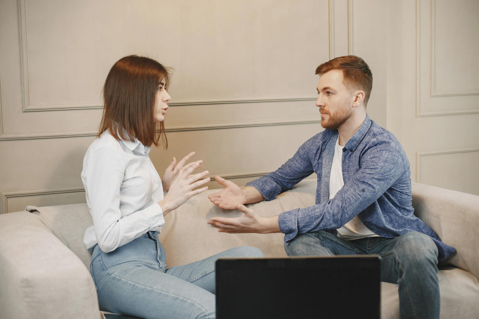 WHY DO PEOPLE LIE IN RELATIONSHIPS?